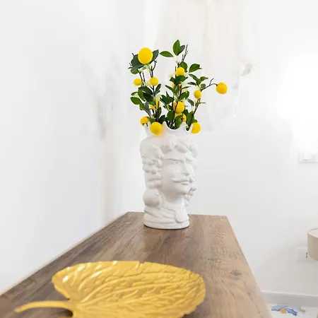 ホームステイ Casa Zio Lele チェファル