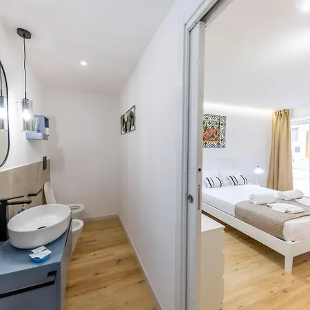 ホームステイ Casa Zio Lele チェファル