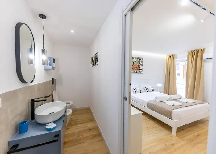 Quarto em Acomodações Particulares Casa Zio Lele Cefalù